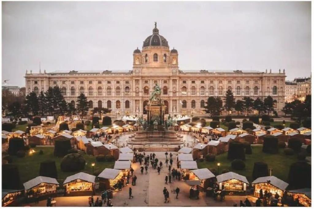 Deluxe Mit * Wien